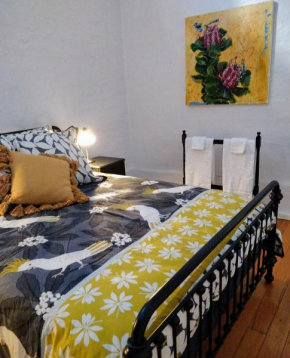 Pips on Mitchell - Beautiful Historic Apartment